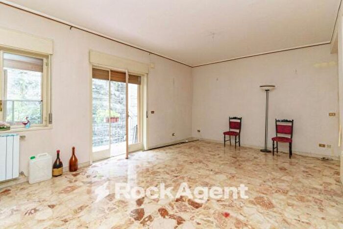 Appartamento con 5 locali in vendita in Via Etnea, Gravina Di Catania