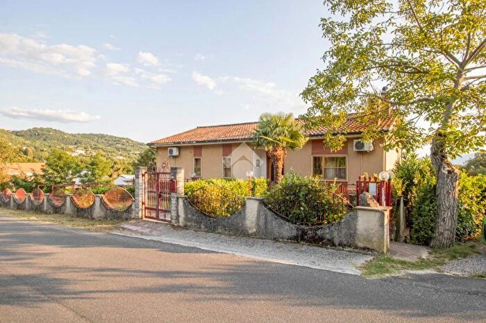 Casa con 7 locali in vendita in Via Antonio Gramsci, Cantalice