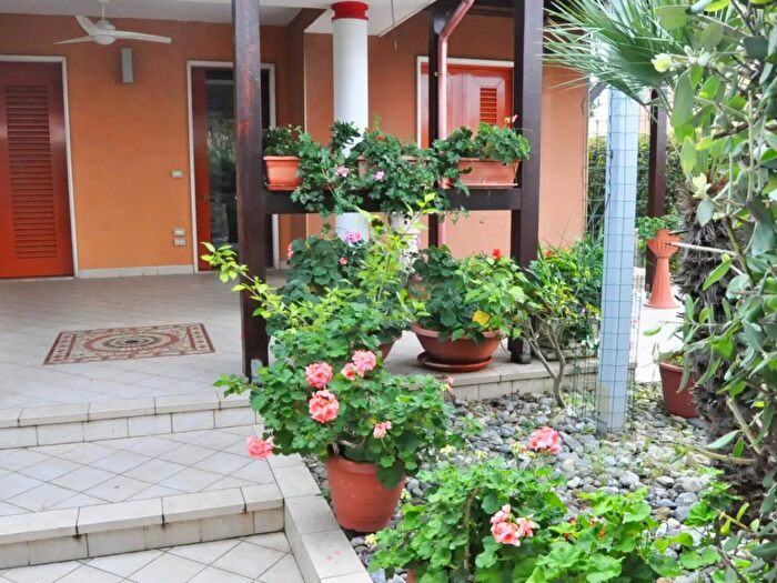 Casa quadrilocale in vendita in Villaggio Acque Chiare Snc, Brindisi