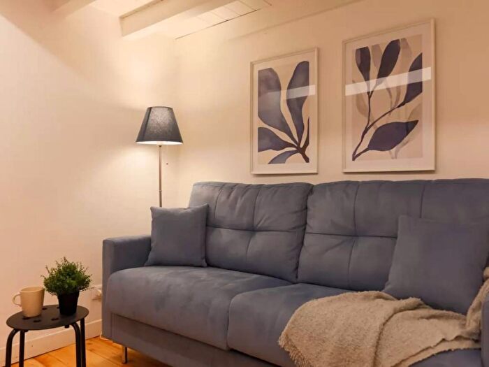 Appartamento trilocale in affitto in Corso di Porta Romana, Quadronno Crocetta, Milano