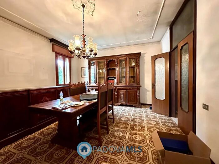 Casa quadrilocale in vendita in Via San Tommaso, Albignasego