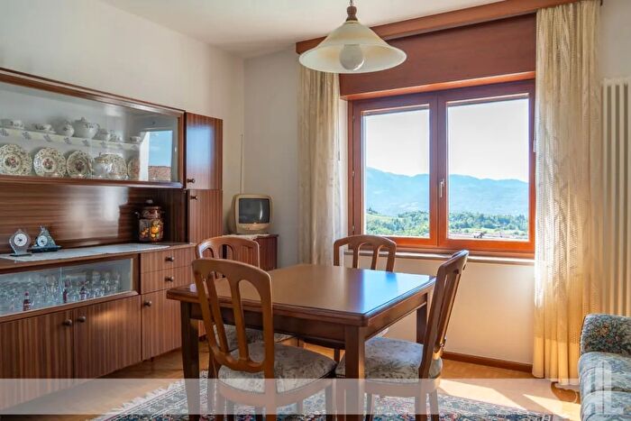 Casa con 5 locali in vendita in Sedico