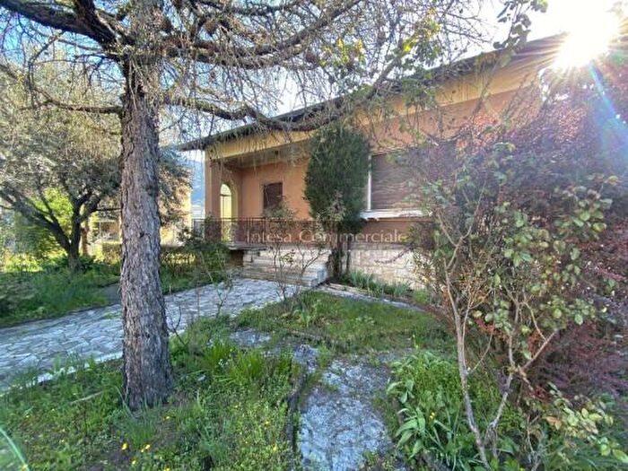 Casa con 6 locali in vendita in Bovezzo