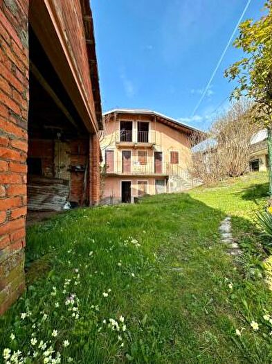 Casa con 5 locali in vendita in Via Micheli, Coggiola