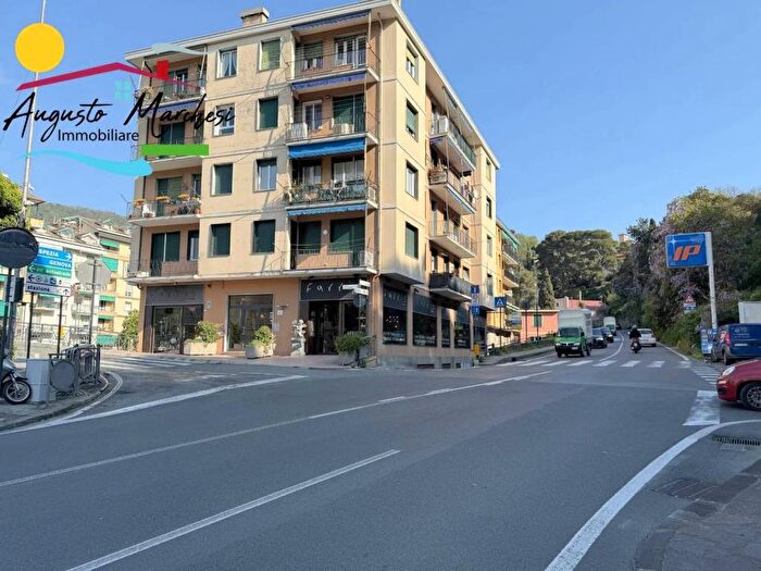 Appartamento con 5 locali in affitto in Viadotto G G Rebora, Centro, Recco