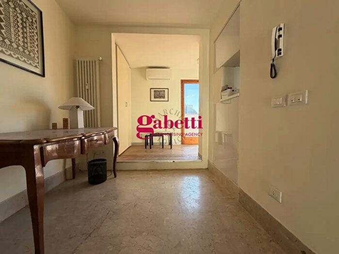 Appartamento bilocale in affitto in Via Benivieni, Firenze