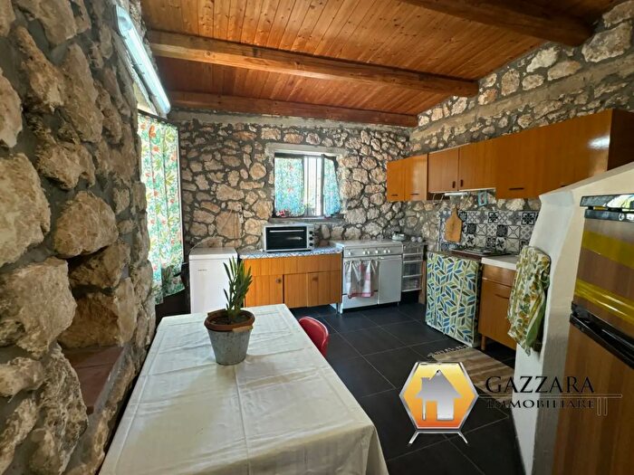 Casa trilocale in vendita in Contrada Tradituso Snc, Noto