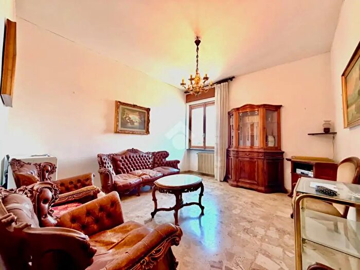 Appartamento trilocale in vendita in Via Ovada, Novi Ligure