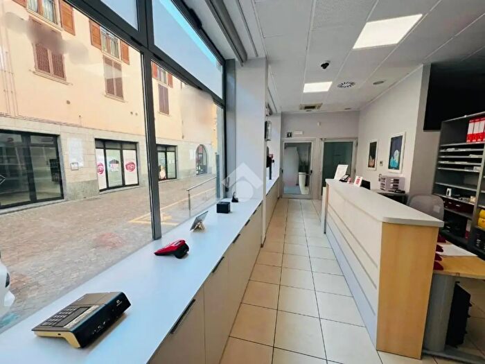 Appartamento quadrilocale in vendita in Via Vincenzo Moietta, Caravaggio