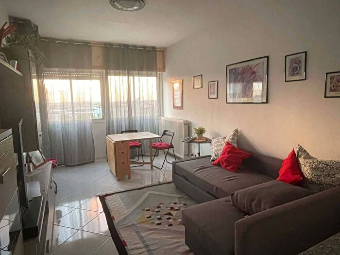 Appartamento quadrilocale in affitto in Via Orio Vergani, Fonte Ostiense, Roma