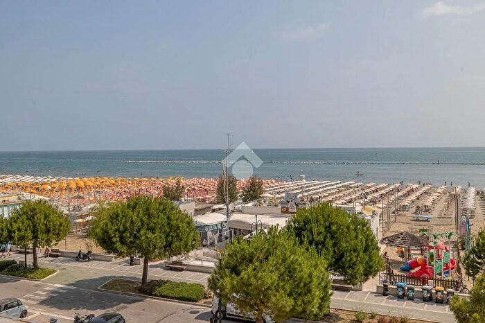 Appartamento quadrilocale in vendita in Viale Lungomare Ponente, Cesenatico