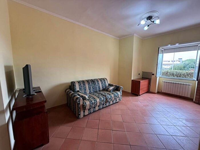 Appartamento bilocale in affitto in Via Ciro Menotti, Frattocchie, Marino