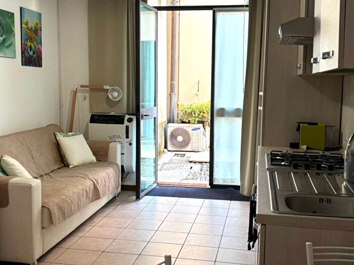 Appartamento monolocale in affitto in via Milano, Borghi, Como