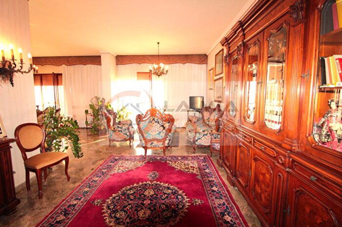 Appartamento con 5 locali in vendita in Via Cavour, Chioggia