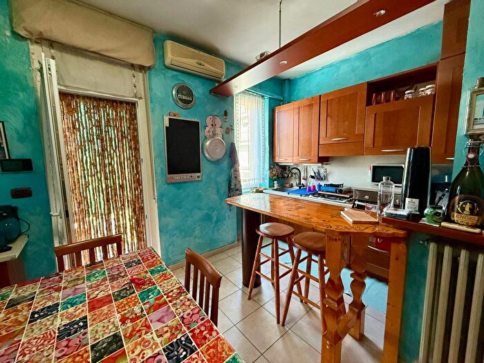 Appartamento quadrilocale in vendita in Via Lanzavecchia, Alessandria