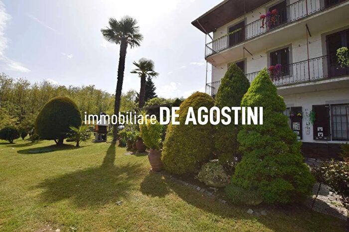 Casa quadrilocale in vendita in Via Basilio Silvera Meina Novara, Meina