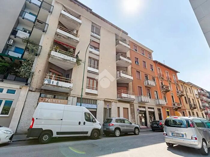 Appartamento trilocale in vendita in Via XX Settembre, Sesto San Giovanni