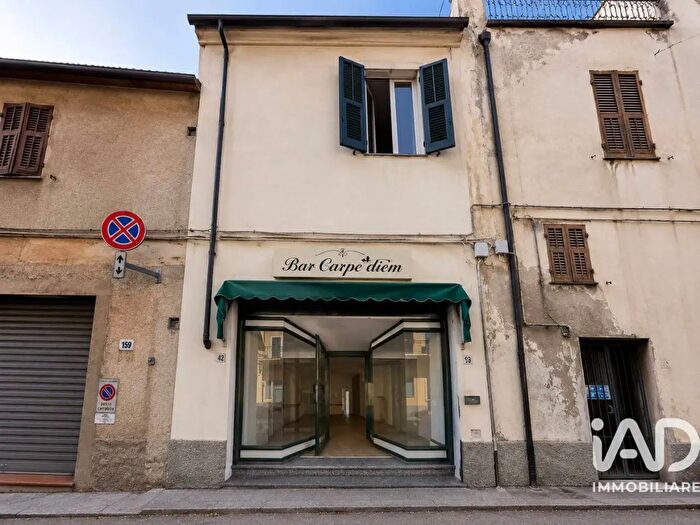 Casa con 6 locali in vendita in Via Via al Piemonte, Albenga