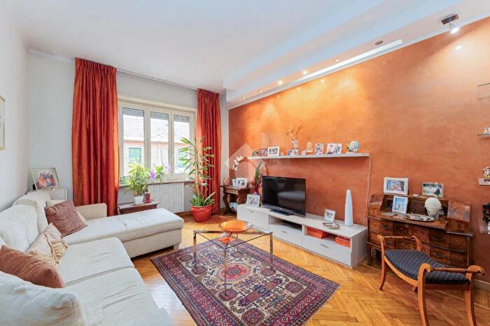 Appartamento trilocale in vendita in Via Emanuel Giovanni, Torino