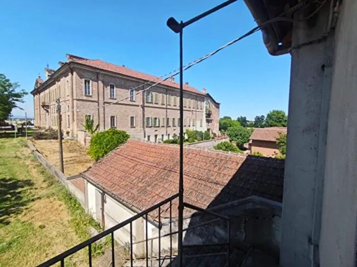 Casa con 5 locali in vendita in Piazza Antica Abbazia, Carmagnola