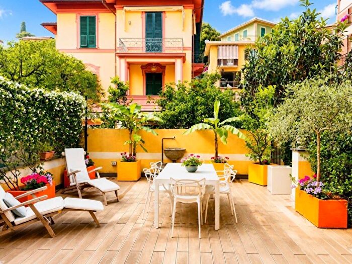Appartamento con 5 locali in affitto in Via Favale, Centro, Santa Margherita Ligure