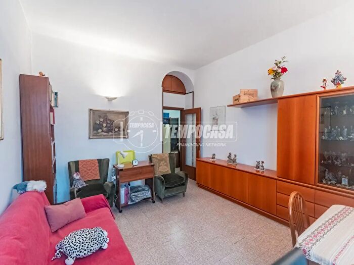 Appartamento trilocale in vendita in Viale Nazario Sauro, Milano