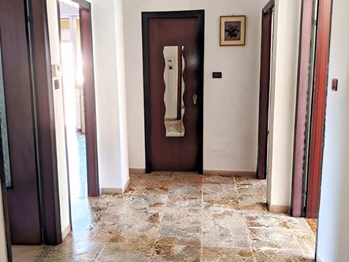 Appartamento quadrilocale in vendita in Via Vincenzo Monti, Foro Boario, Ferrara