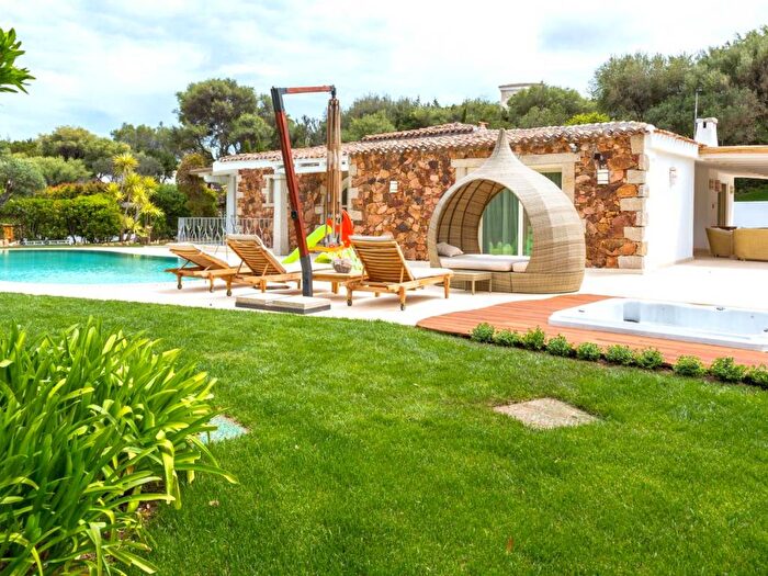Casa con 6 locali in affitto in Via Nibani, Porto Cervo, Arzachena