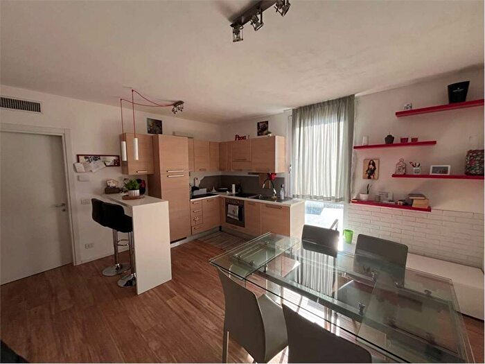 Appartamento trilocale in affitto in Centro, Sassuolo