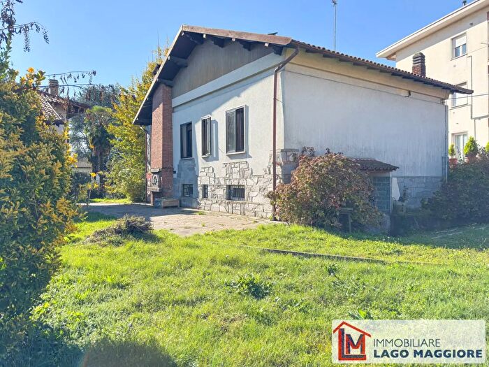 Casa quadrilocale in vendita in Via Sempione, Sesto Calende