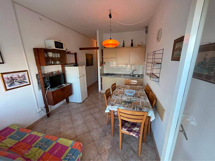 Appartamento trilocale in affitto in Via Severo Pozzati Detto Sepo, Lido degli Estensi, Comacchio