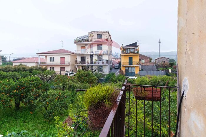 Casa con 5 locali in vendita in Via Principe di Piemonte, Fiumefreddo Di Sicilia