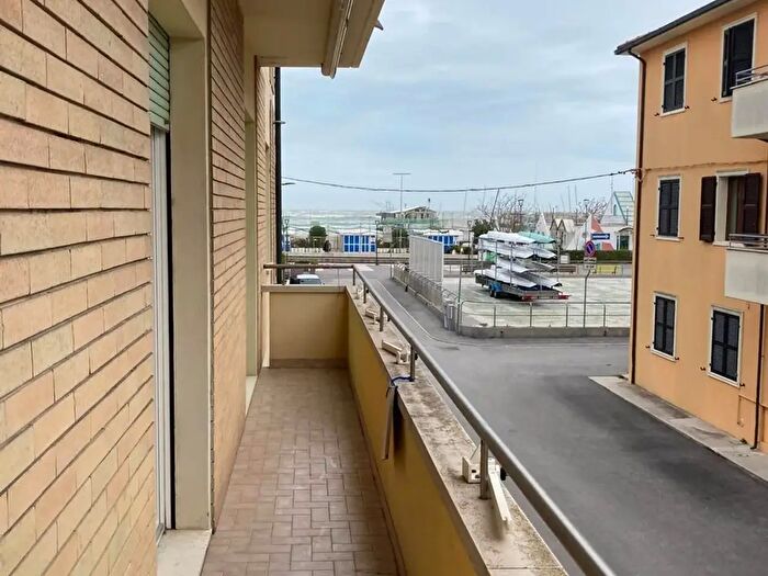 Appartamento quadrilocale in vendita in Via Trieste, Fano