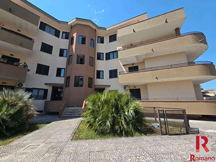 Appartamento quadrilocale in vendita in Via Bernardo Maria Silvestrelli, Santa Maria Capua Vetere