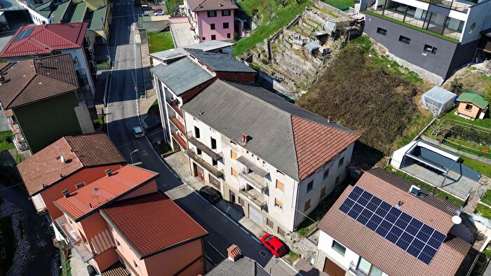 Case in Vendita e in Affitto - 3