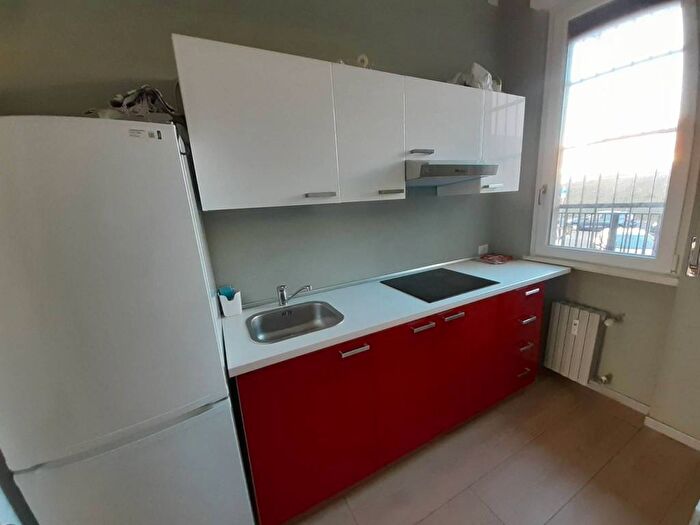 Appartamento bilocale in affitto in Via Valsolda, Famagosta, Milano