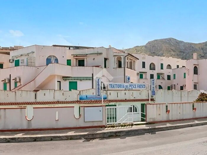 Appartamento monolocale in vendita in Viale Marino, Isola Delle Femmine