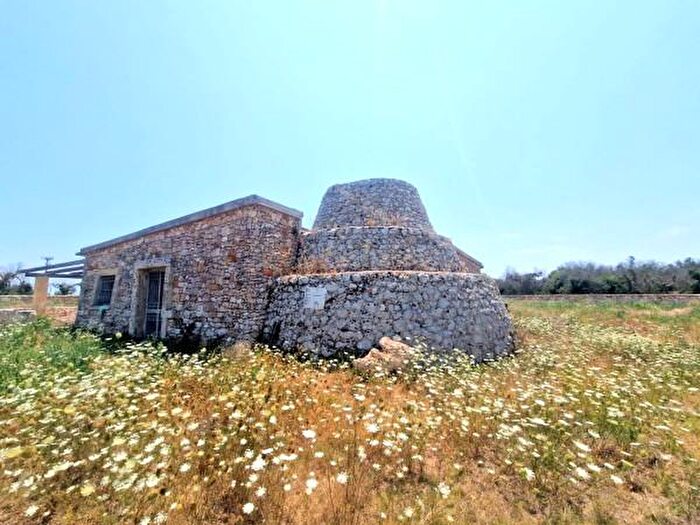 Casa con 6 locali in vendita in Via Aprile, Tiggiano