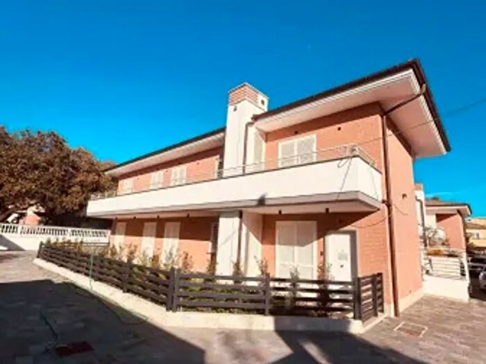 Appartamento quadrilocale in vendita in Viale del Sole, Anzio