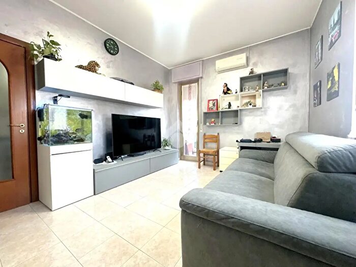 Appartamento bilocale in vendita in Via SanAlessandro, Caronno Pertusella