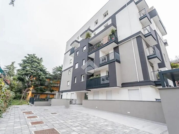 Appartamento quadrilocale in vendita in Via Ariete, Rimini