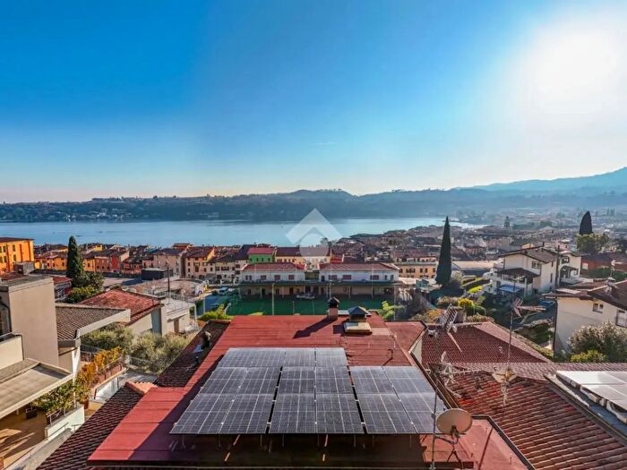 Appartamento quadrilocale in vendita in Via della Rocchetta, Salo