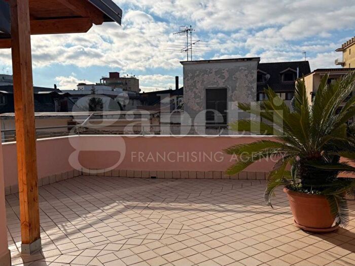 Appartamento quadrilocale in affitto in Via Gabriele DAnnunzio, Centro, Mugnano di Napoli