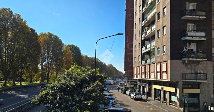 Appartamento bilocale in vendita in Viale Romagna, Cinisello Balsamo