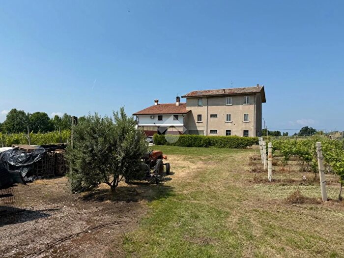 Casa con 5 locali in vendita in Località Pozzoi, Cavaion Veronese