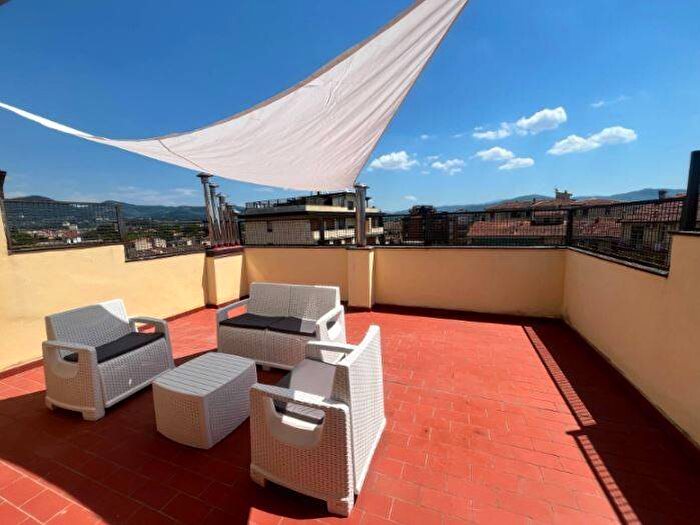 Casa trilocale in affitto in Via Gabrio Casati, Alberti Bellariva, Firenze
