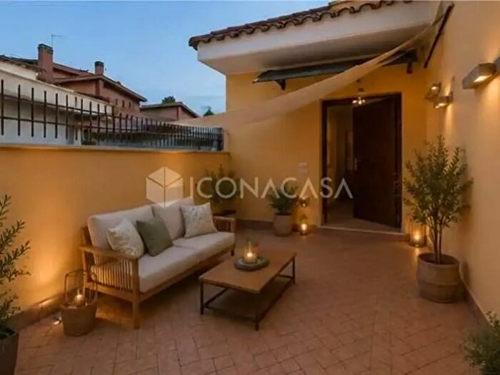 Casa trilocale in vendita in Via Ugo Foscolo, Ciampino