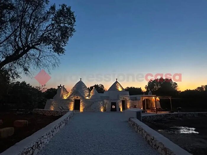Casa trilocale in vendita in Contrada Deserto Snc, San Michele Salentino