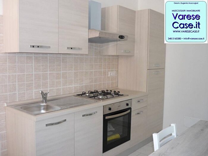 Appartamento monolocale in affitto in Via Piave, Centro, Monvalle