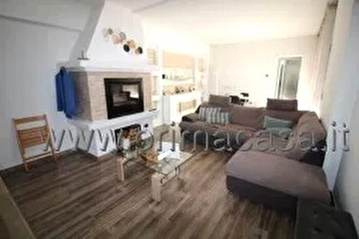 Appartamento con 5 locali in vendita in Via Belvedere, Pescantina